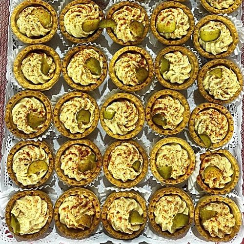 Солени кошнички с хумус